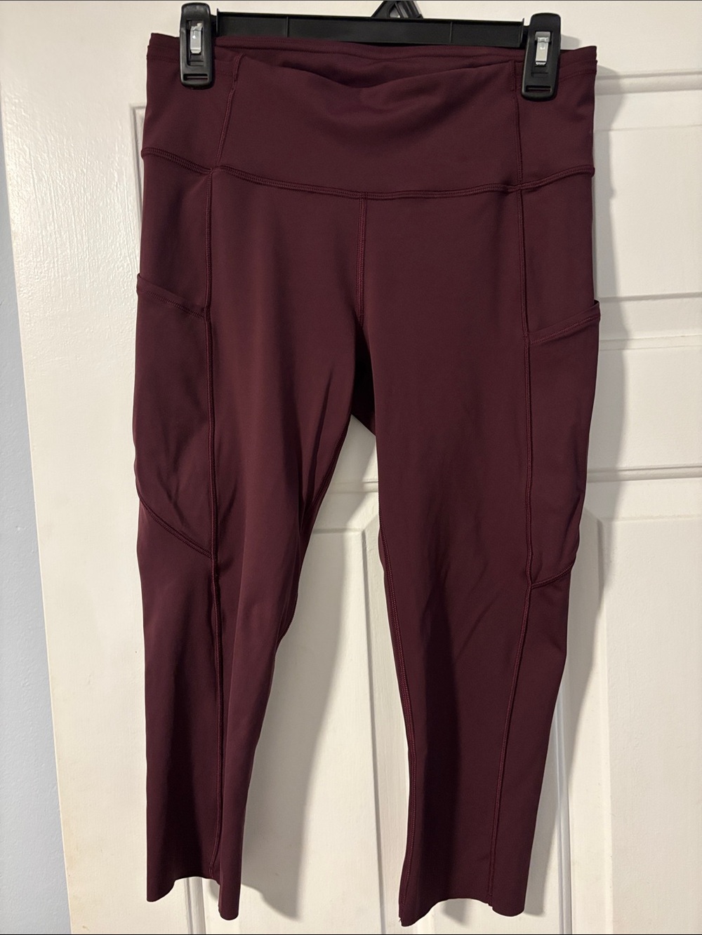 LuluLemon Women's High-Rise Pocket Capri Leggings — Deep Burgundy Size 8